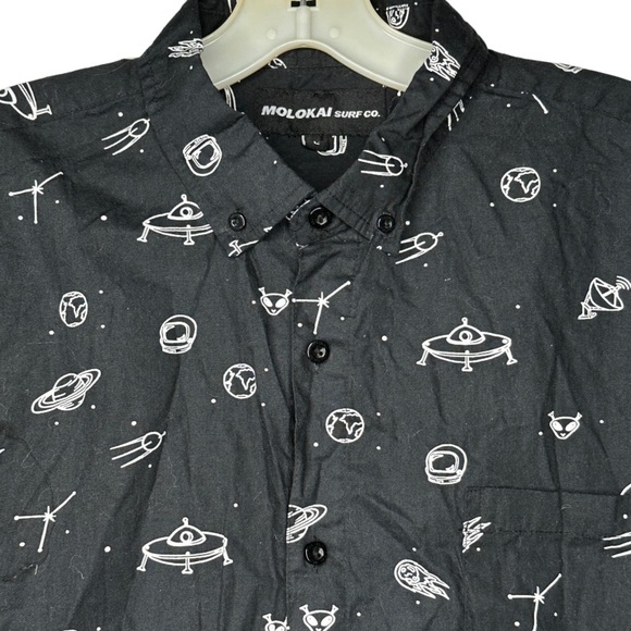 Molokai Surf Co. Shirt - Picture 2 of 6